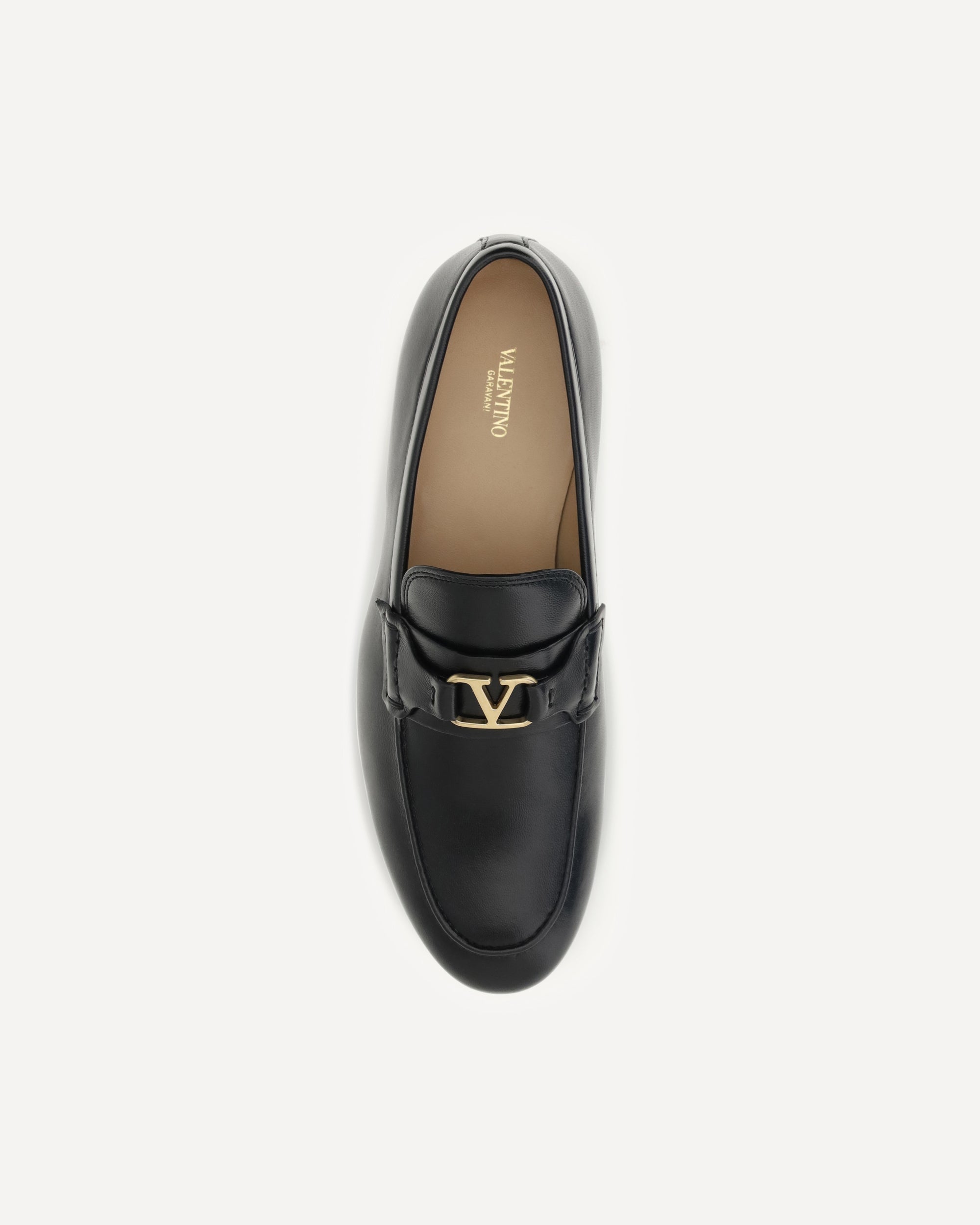 حذاء لوفر نابا Vlogo Signature من Valentino Garavani