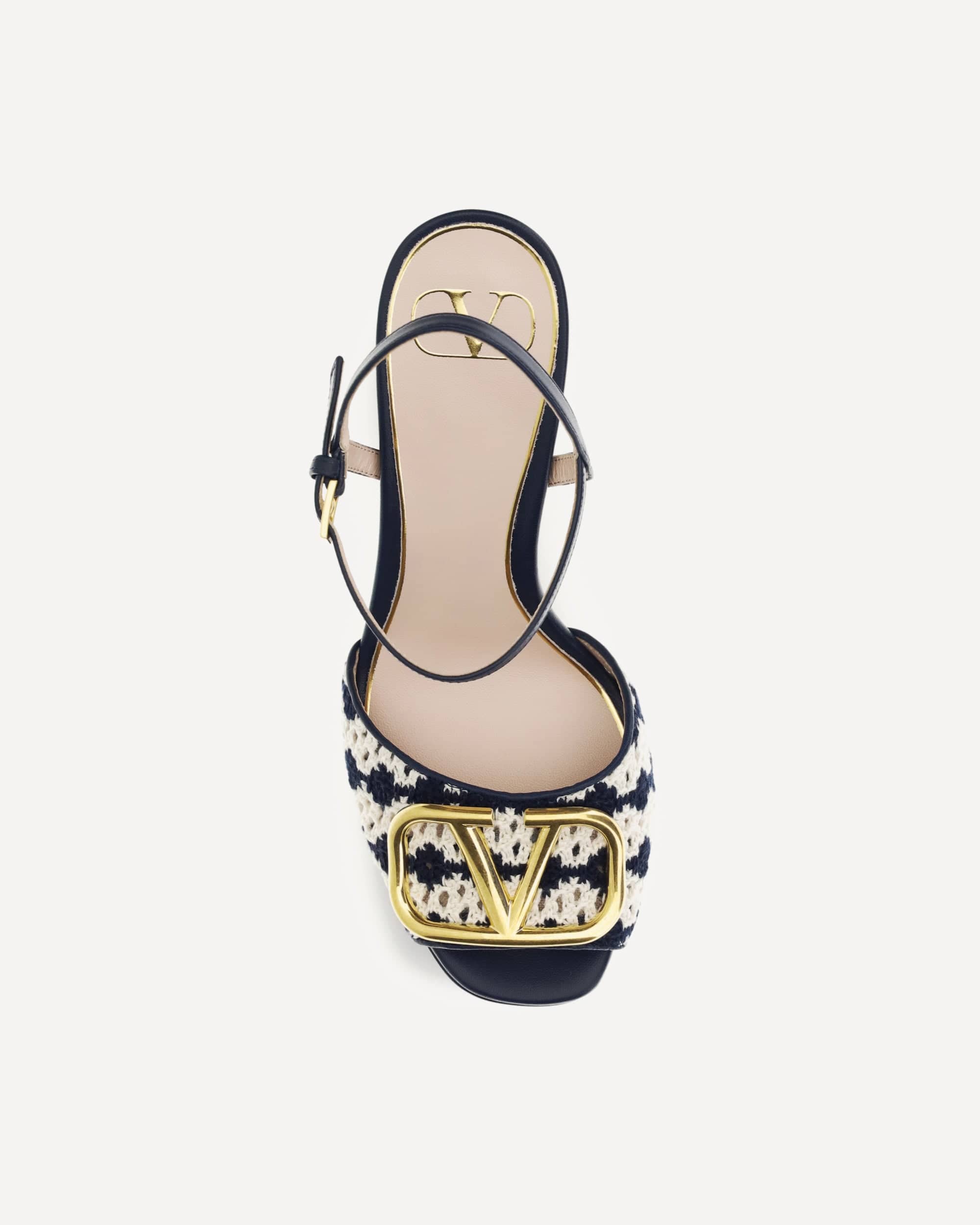 【未使用】ヴァレンティノ　サンダル　プラットフォーム　vロゴ Valentino Garavani Vlogo Signature プラットフォームサンダル